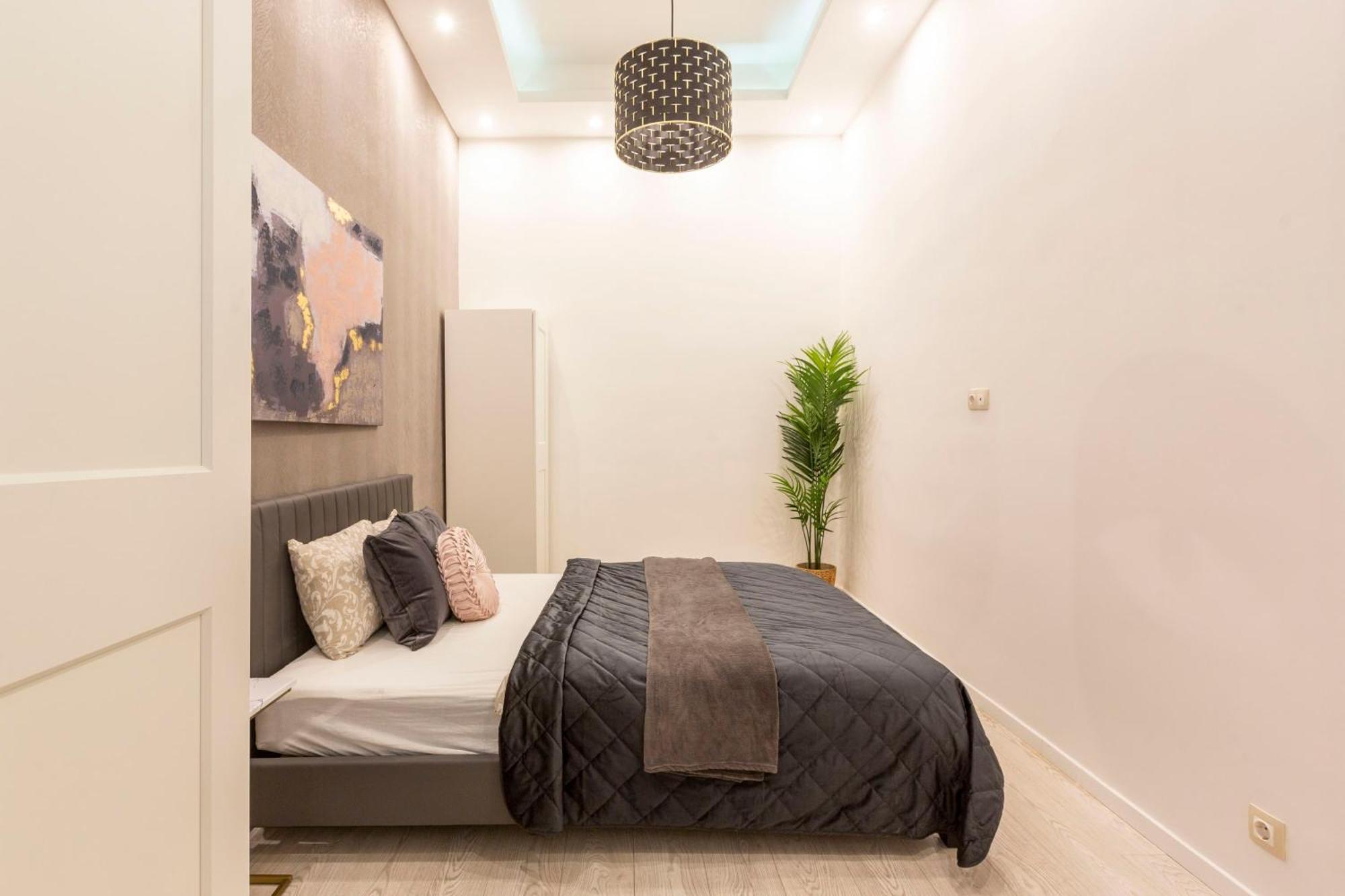 Апартаменты Quiet Center Near Heroes Square By Cavaland